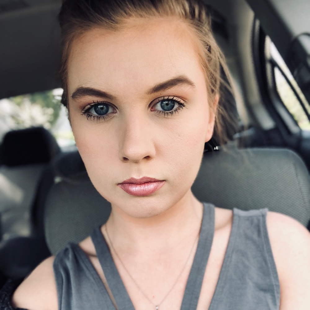 Meet your Posher, Cierra